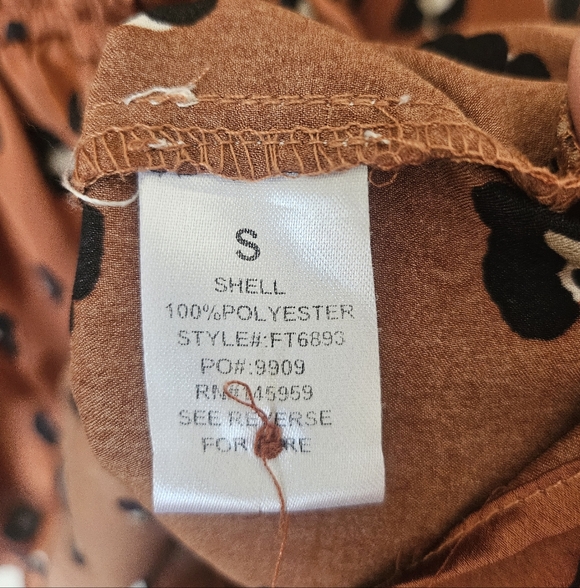 Dress Forum Cheetah Print Babydoll Smocked Top, Contemporary Animal Print Size S - Picture 8 of 9